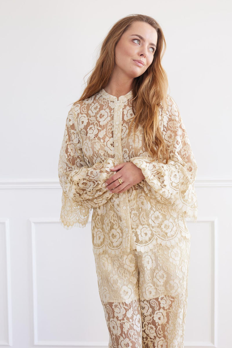 A-View Alaia lace shirt AV4291 Shirts 004 Sand