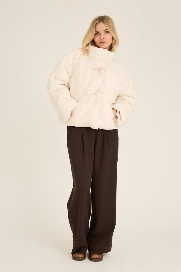 A-View Bowy buffer jacket AV6031 Jacket 005 Off white