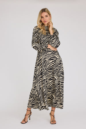 A-View Ferina dress AV8246 Dresses 154 Black/Off white