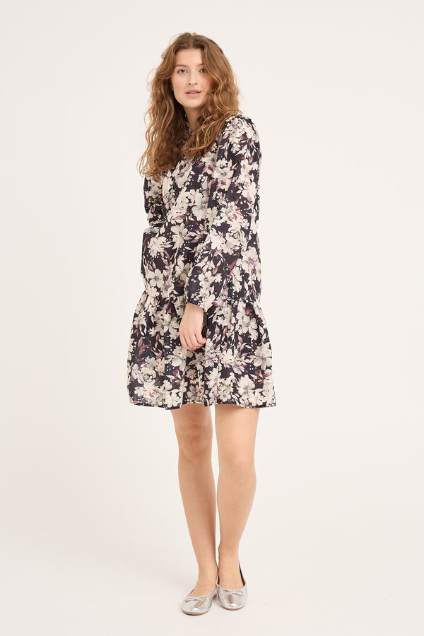 A-View Grete dress AV6027 Dresses 154 Black/Off white
