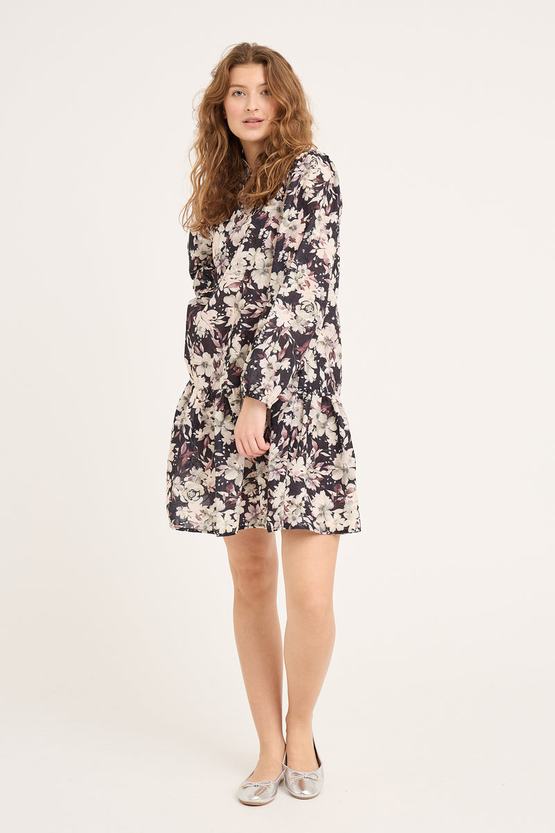 A-View Grete dress AV6027 Dresses 154 Black/Off white