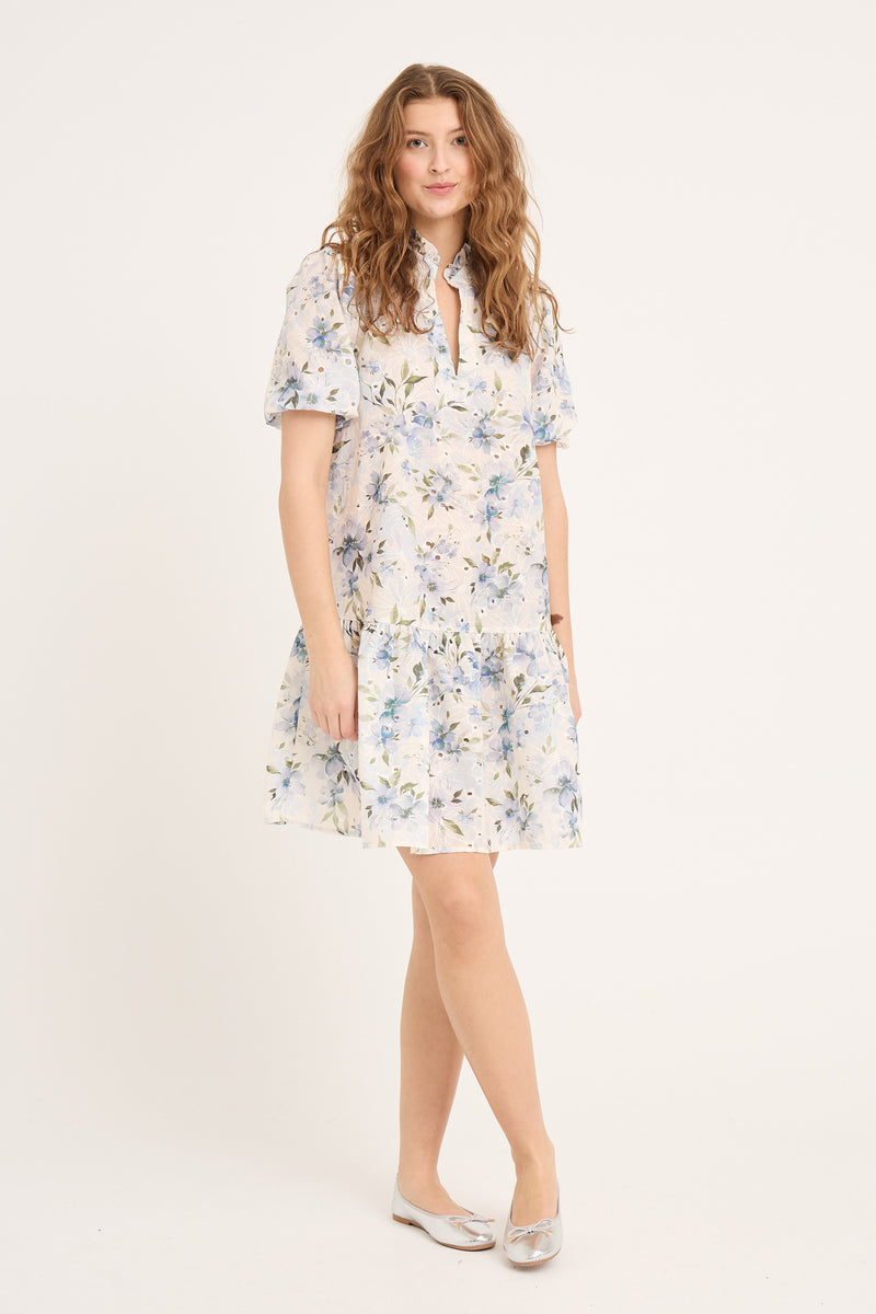 A-View Grete s/s dress AV6057 Dresses 144 White/Blue