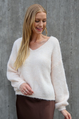A-View Inge V-neck Knit Knit 005 Off White
