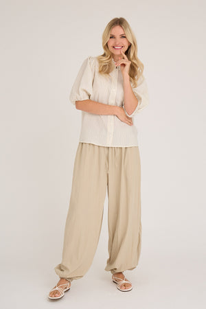 A-View Manon balloon pants AV8174 Pants 004 Sand