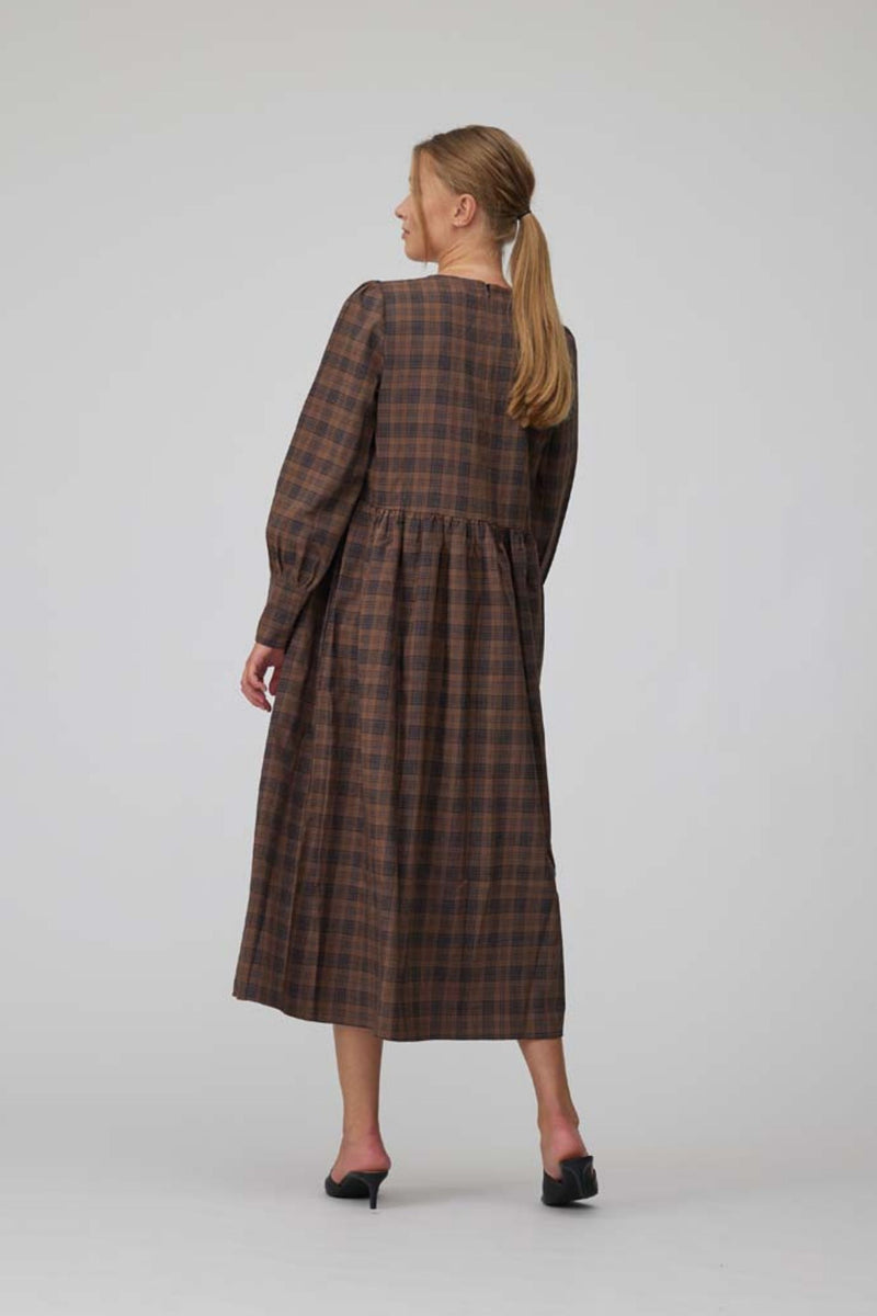 A-View Ocean long dress AV2032 Dresses 145 Brown check