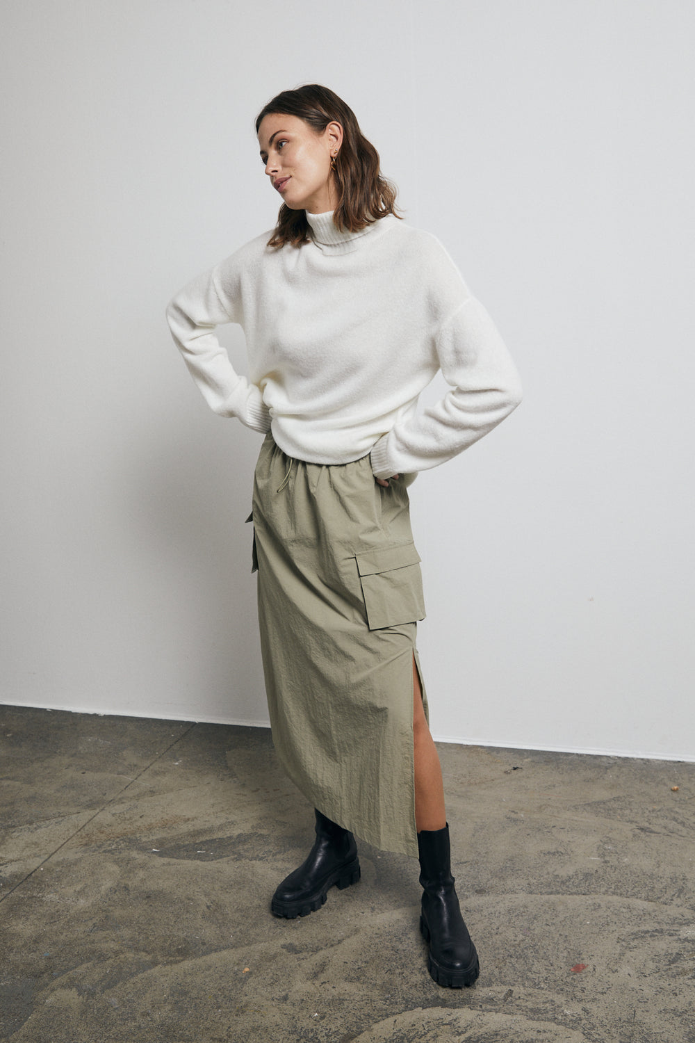 Sofia cargo long skirt AV4127 Light army