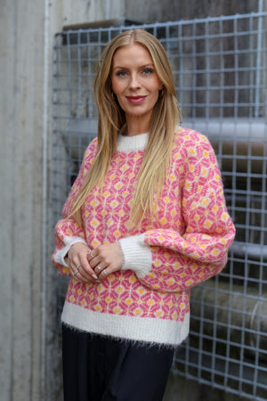 A-View Stavanger knit pullover AV8334 Knit 407 Off White/Pink
